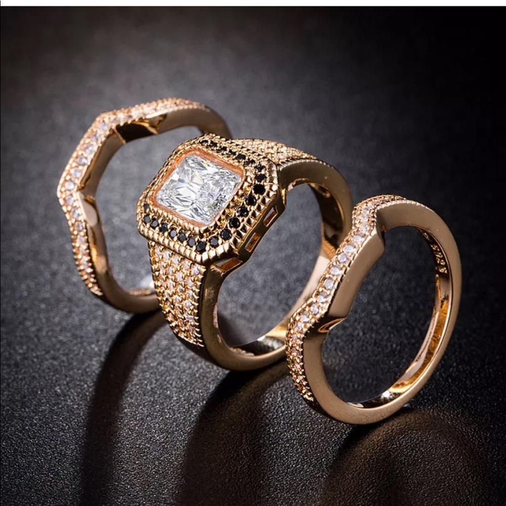18k rose gold round 1.95ct white sapphire ring